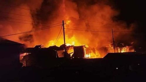 Teknaf 5 residences burnt to ashes