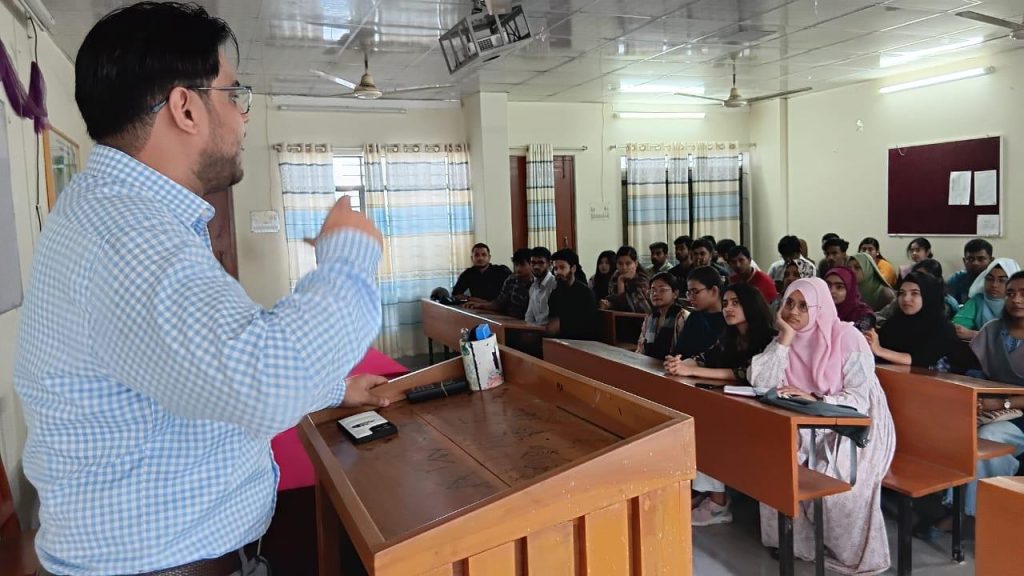 <span>রাবির আইআরে ‘উচ্চশিক্ষায় ইউরোপ’ বিষয়ক সেমিনার অনুষ্ঠিত / </span>ইউরোপে উচ্চশিক্ষার সম্ভাবনা নিয়ে রাবির আইআর বিভাগে সেমিনার