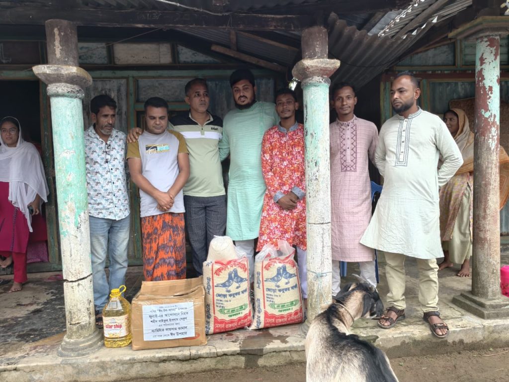 ব্যারিস্টার কায়সার কামালের ঈদ উপহার পেলো দুর্গাপুরের চার শহীদের পরিবার