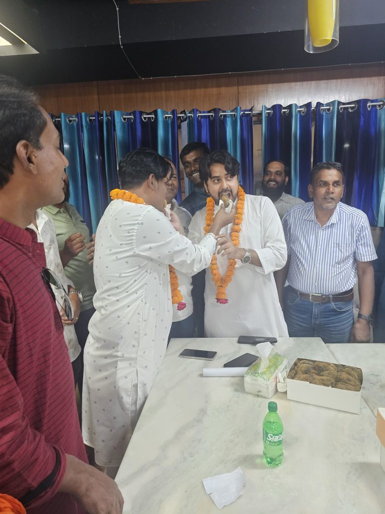 রাজশাহী বিভাগীয় খাদ্য অধিদপ্তর ডিলার সমিতির নির্বাচনে নতুন নেতৃত্ব: সভাপতি সুমন, সাধারণ সম্পাদক অন্তর
