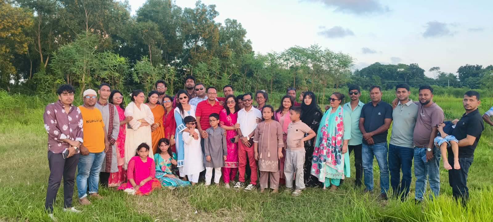 আচঁল ও সবুজ বাংলাদেশের নৌভ্রমণ ও বৃক্ষরোপণ কর্মসূচি অনুষ্ঠিত